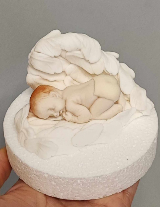 Cukorfigura - Keresztelőre baba angyalszárnyakkal
