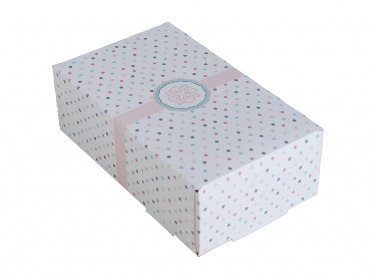 Süteményes doboz pasztell pöttyös mintával  12,5x21x7cm