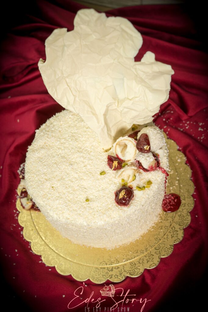 Kókusztorta Meggyzselével