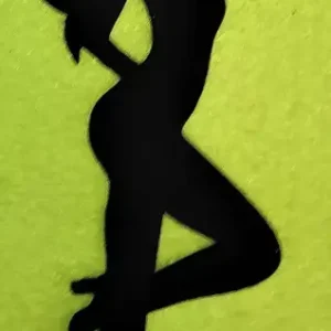 Díszítő beszúró - Kicsi álló csajos tortadísz 15cm x 5cm