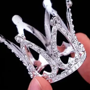 Korona műanyag dísz mini - Ezüst - 3,2cm x 3,4cm